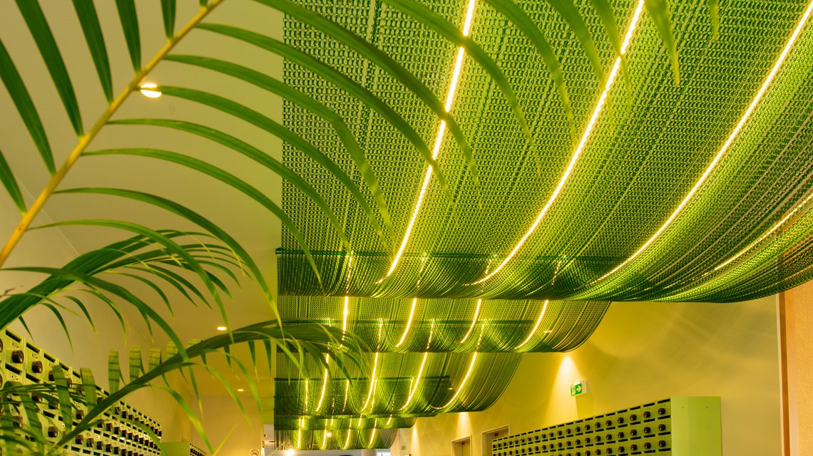 luminaires sur mesure en chaînes à maillons kriskadecor projet @maillemetaldesign - <p>luminaires sur mesure en chaînes à maillons kriskadecor projet @maillemetaldesign</p>